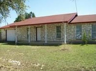 1027 Summit Rd, Lakehills, TX 78063