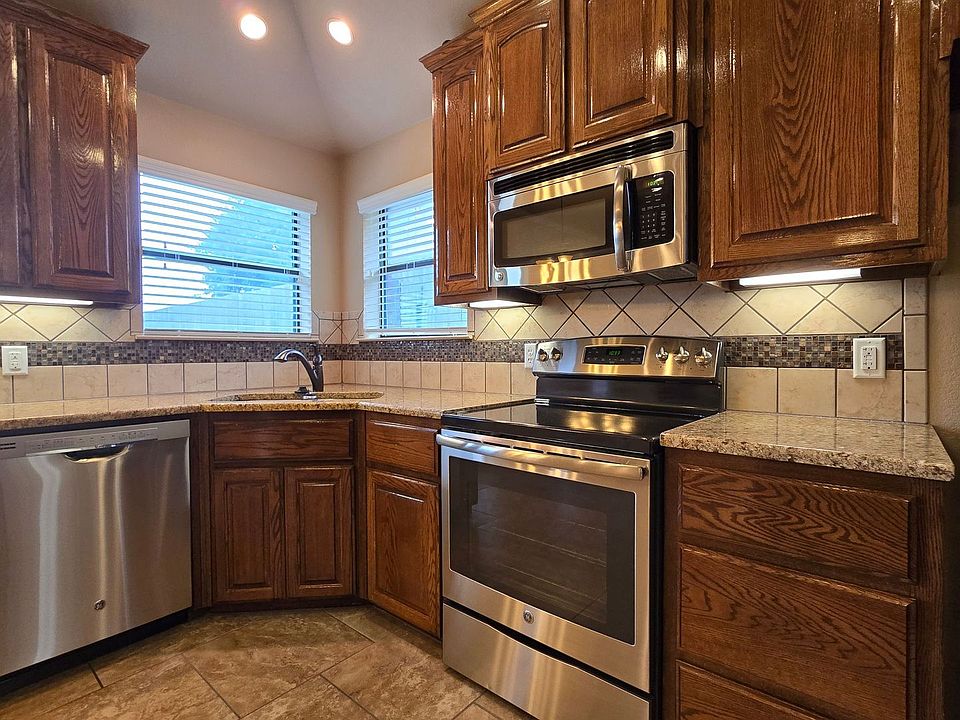 1st image of 2510 Natural Ln