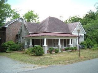 45 W Hendricks St, Bowman, GA 30624