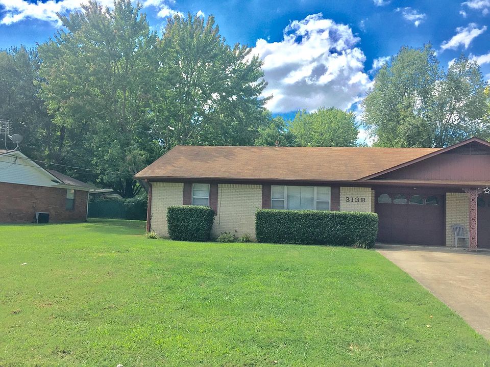 1st image of 313 Magnolia Dr #B