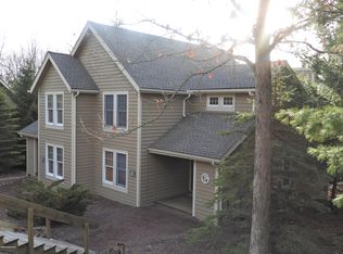 478 Spruce Dr, Tannersville, PA