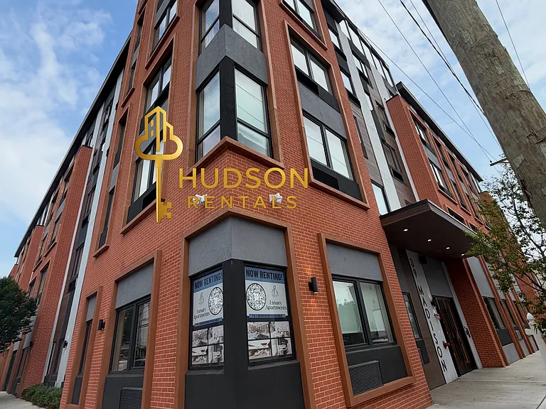 36 Madison St #416 — Photo 14