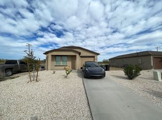 476 W Reizen Dr, Morristown, AZ 85342