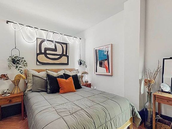 3rd image of 51 Jay St #5H