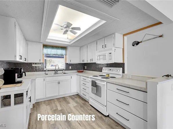 1304 Miramar St APT 103, Cape Coral, FL 33904