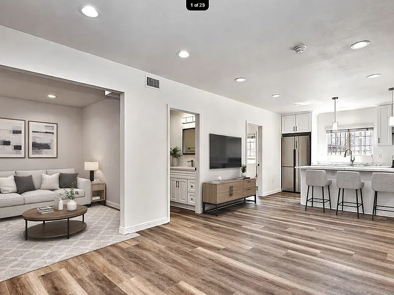 145 N Alexandria Ave — Photo 2