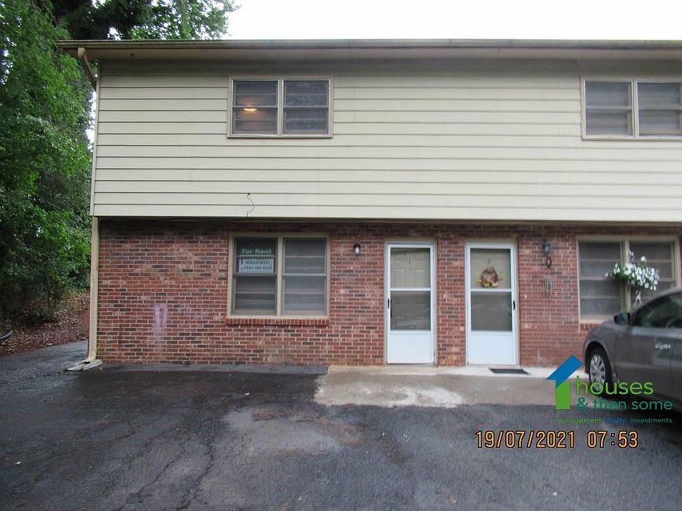 1st image of 24 Lakeview Cir #1