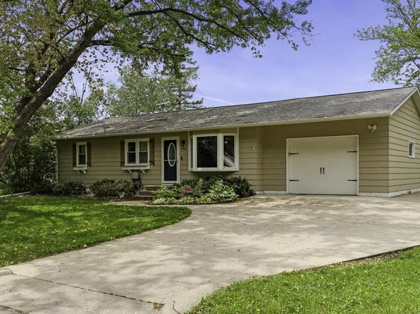1402 31st PLACE SOUTH South, La Crosse, WI 54601
