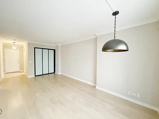 Rented by Compass | media 28