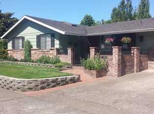 778 65th St, Springfield, OR 97478