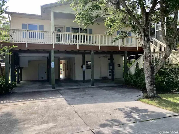 99 SE 245th St, Old Town, FL 32680