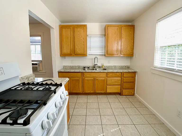 Kitchen - gas range