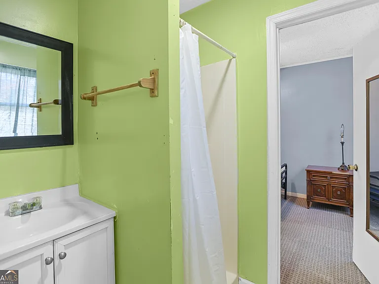 492 Pine Rd — Photo 26