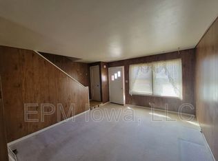 223 Madison St, Waterloo, IA 50703