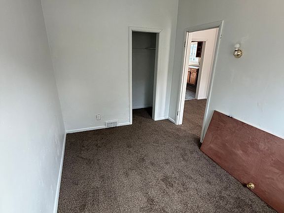 4th image of 460 E 24th St #1