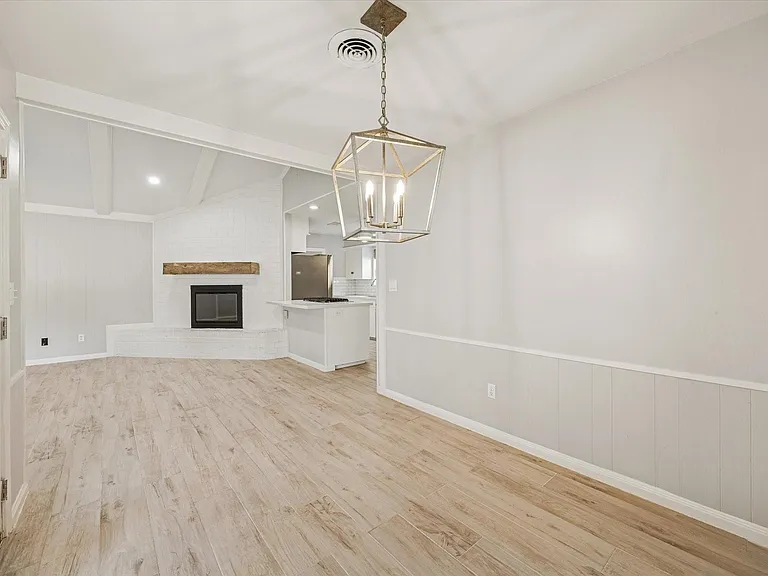 2127 Blue Willow Dr — Photo 9