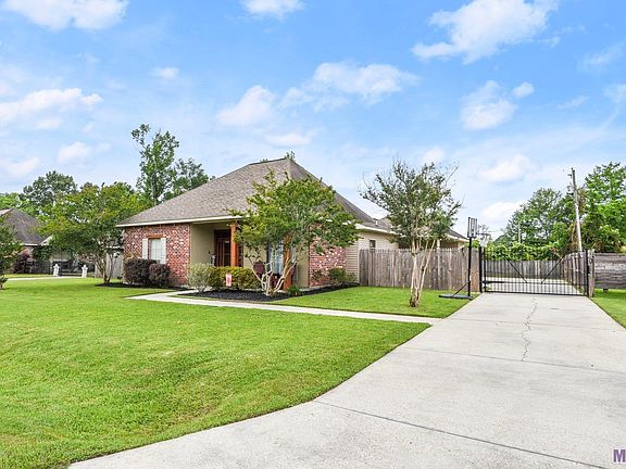 2nd image of 29413 White Oak St