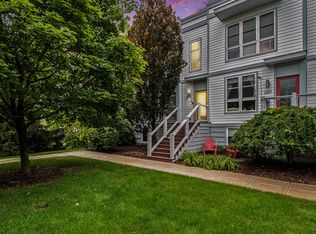 2173 New Town Dr NE, Grand Rapids, MI 49525