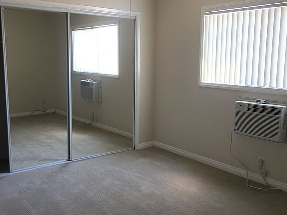 5th image of 119 N Hayworth Ave APT 202