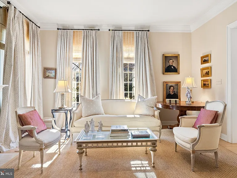 7440 Old Maple Sq — Photo 11
