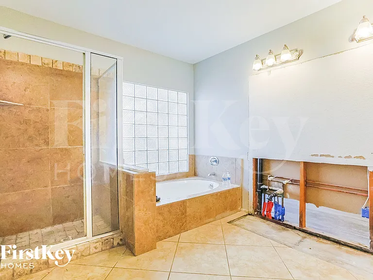 1380 W Gary Dr — Photo 10