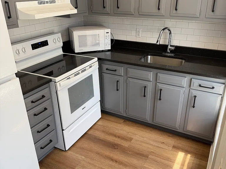 412 Chestnut St #2 — Photo 8