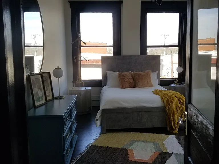 2 bed, 2.0 bath, 1600 sqft, $2,500 — Photo 24