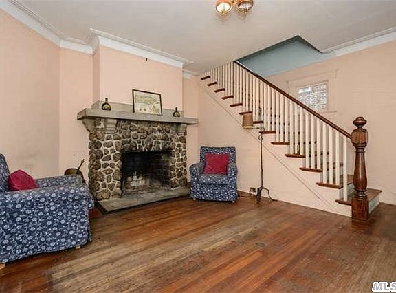 2nd image of 19 Craft Ave