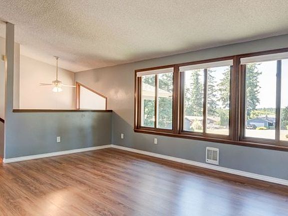 4th image of 1207 Independence Ct