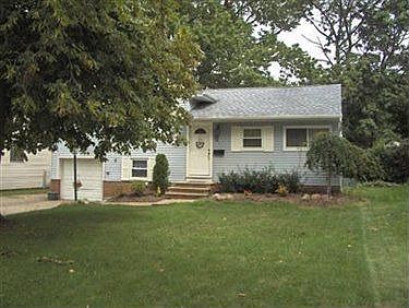 1st image of 5831 Doxmere Dr