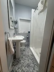 457 Washington St #8 — Photo 12