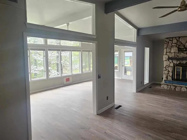 2 Hope Dr, Bella Vista, AR 72715