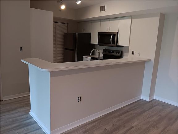 4th image of 1550 S 42nd Cir APT 106