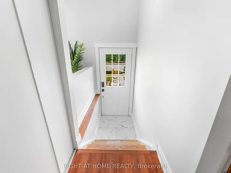 608 McCowan Rd — Photo 12