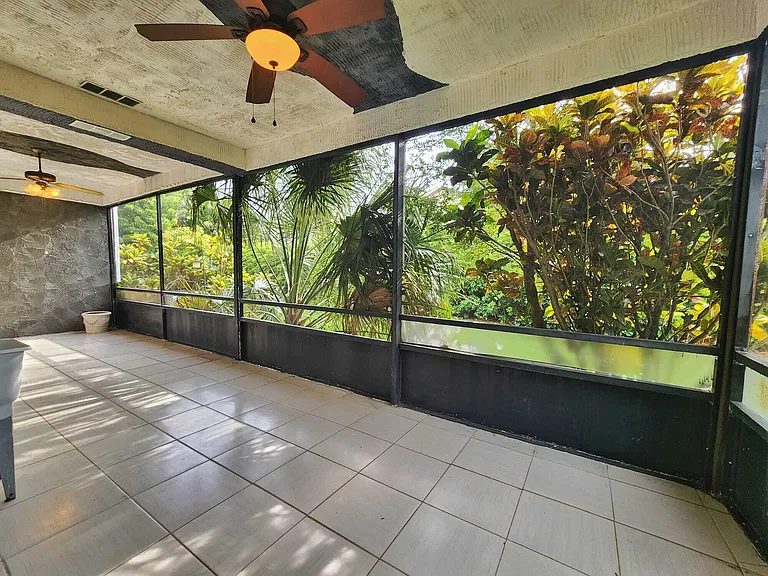 7705 Forest Green Ln — Photo 8