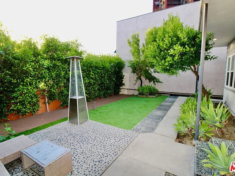 4336 Laurel Canyon Blvd — Photo 26