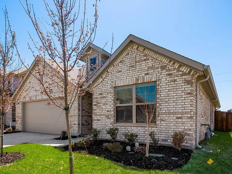 2317 Mount Olive Ln — Photo 3