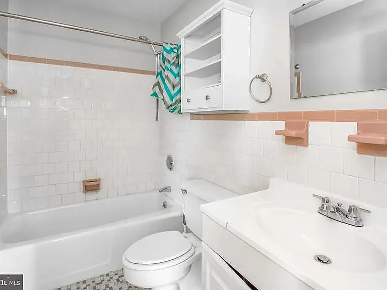 2 Warren Lodge Ct #A — Photo 9