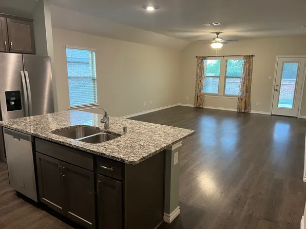 1007 Branding Iron Ln, Princeton, TX 75407
