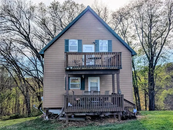 66323 Lake Rd, Cambridge, OH 43725