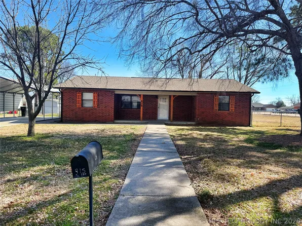 415 S 1st St, Morris, OK 74445