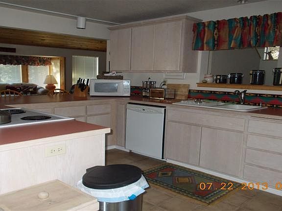 Open concept kitchen 