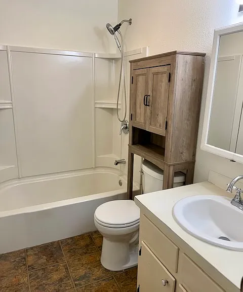 1003 Hoyt St #2 — Photo 6