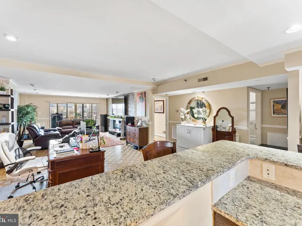 1980 Superfine Ln APT 703, Wilmington, DE 19802