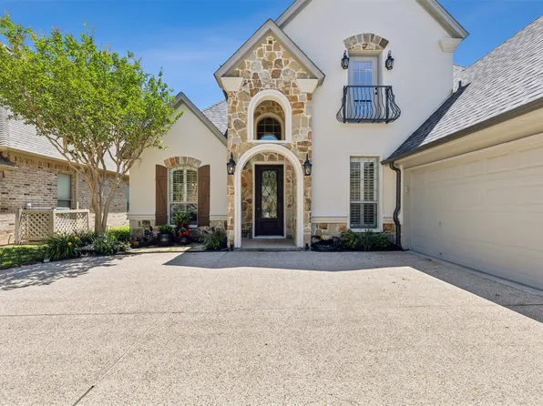 832 Merion Dr, Burleson, TX 76028