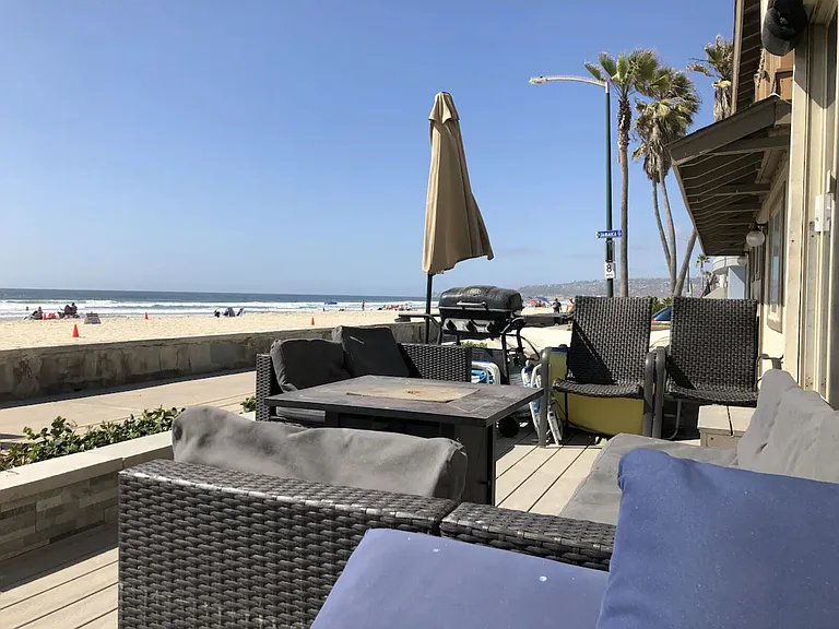 3261 Ocean Front Walk #2 — Photo 40