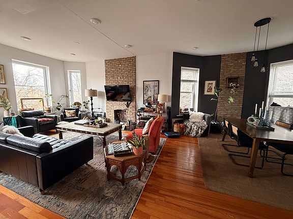 3rd image of 2631 W Haddon Ave #3