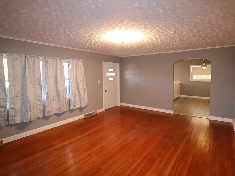 3255 Ararat Rd — Photo 5