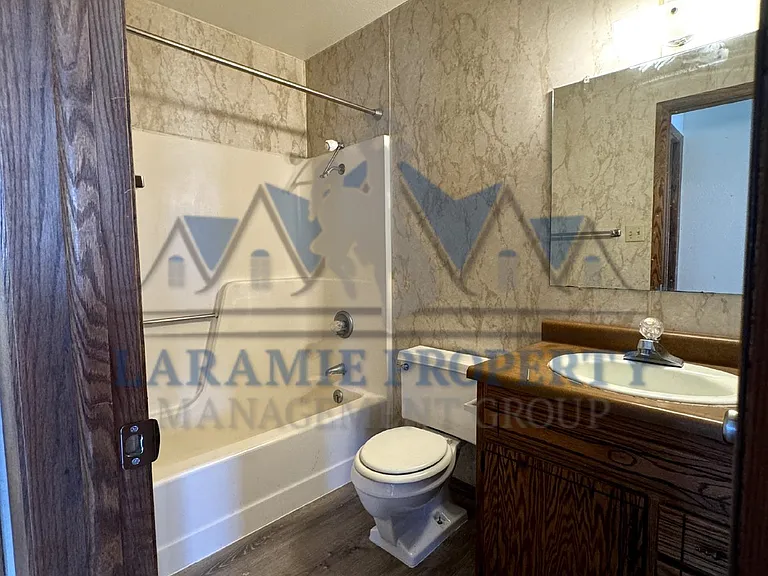 1705 Fetterman Dr #1 — Photo 8