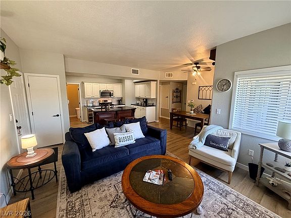 2nd image of 8250 N Grand Canyon Dr Unit 1076
